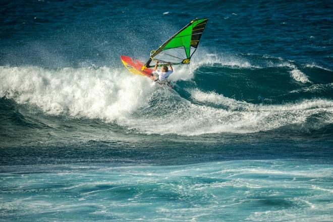 Foster doing work in the Double Elimination - 2015 NoveNove Maui Aloha Classic © American Windsurfing Tour / Sicrowther